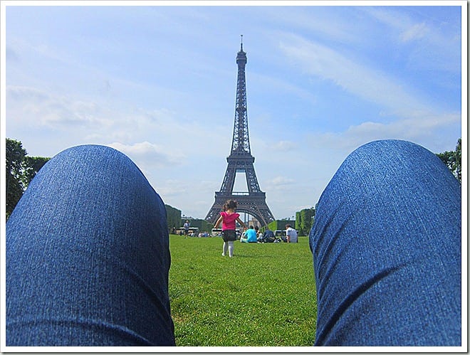 TorreEiffel thumb1 - Paris com criança: o que fazer com os pequenos viajantes?