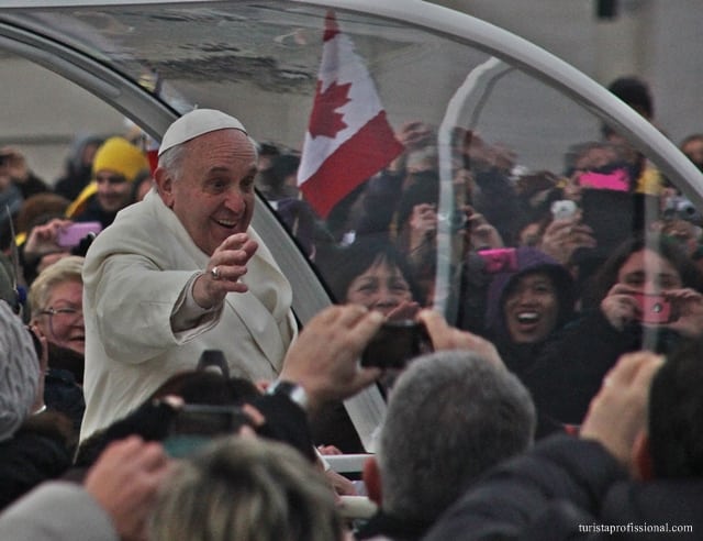 o que ver1 - Olhares | Vendo o Papa de pertinho, no Vaticano