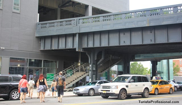 Uma das entradas da High Line em Nova York