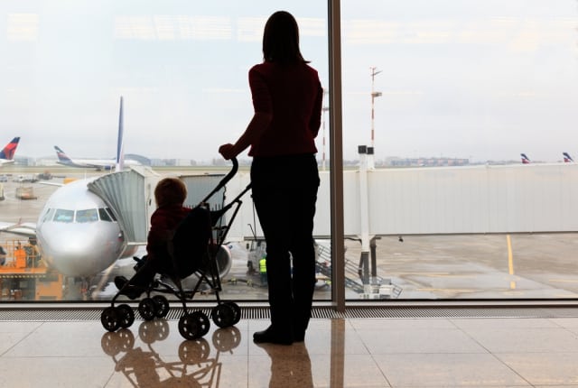 travel with baby - 20 dicas de viagem de avião com bebê