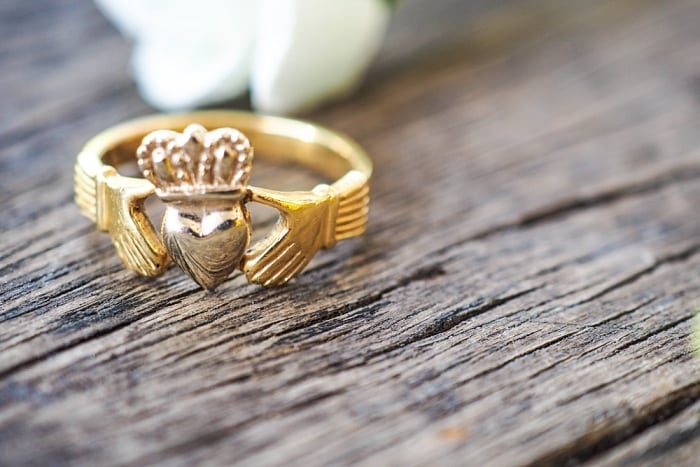 anel de claddagh - Anel de Claddagh, a romântica história do anel irlandês