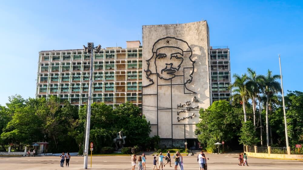 praca da revolucao havana - Seguro Viagem Cuba