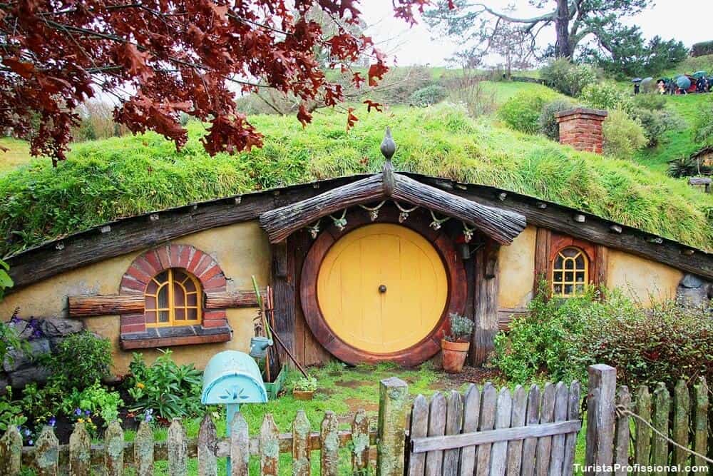 casinhas de hobbiton 1 - Dicas para visitar Hobbiton, o Condado dos Hobbits na Nova Zelândia