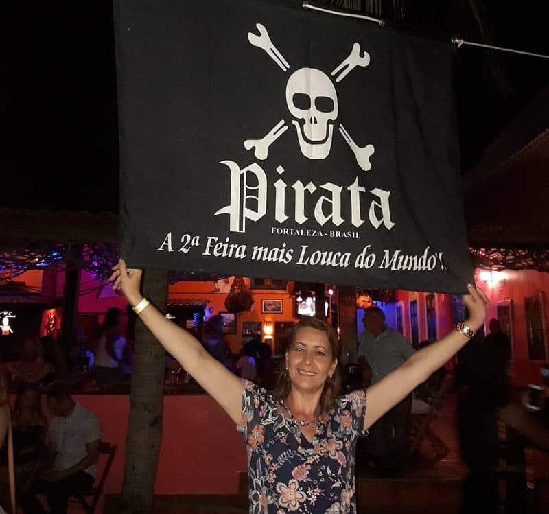 turista profissional pirata bar - Pirata Bar em Fortaleza: a segunda-feira mais louca do mundo