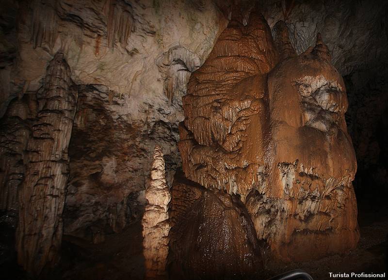 Cavernas na Eslovênia