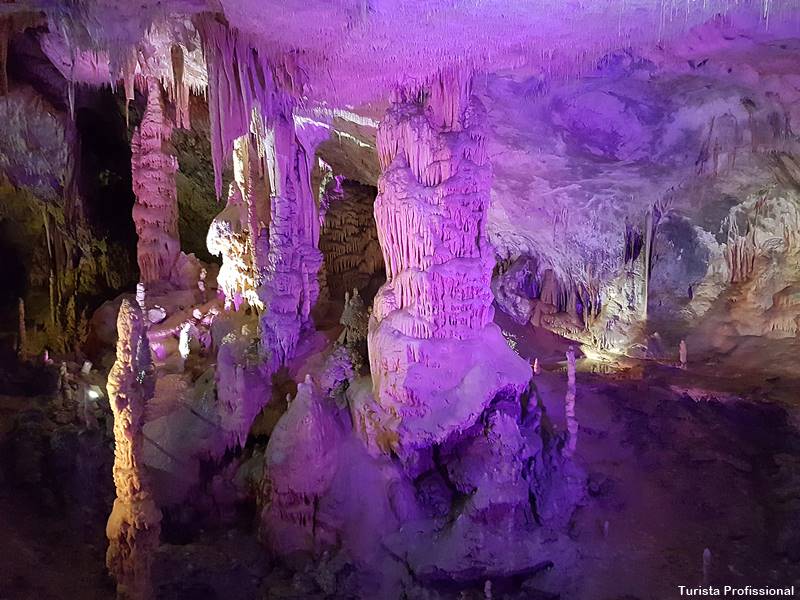 cavernas na Eslovênia