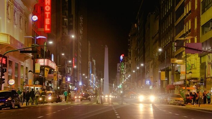 avenida corrientes buenos aires - Must see na capital argentina: o que você não pode perder em Buenos Aires?