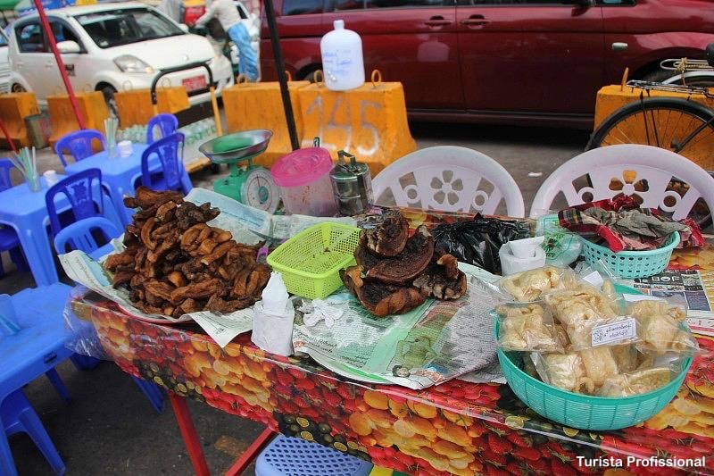 comida de rua em Myanmar