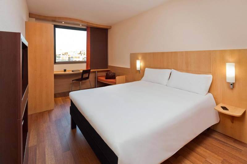 hotel ibis em barcelona - Ibis Barcelona: 5 opções ótimas e bem localizadas