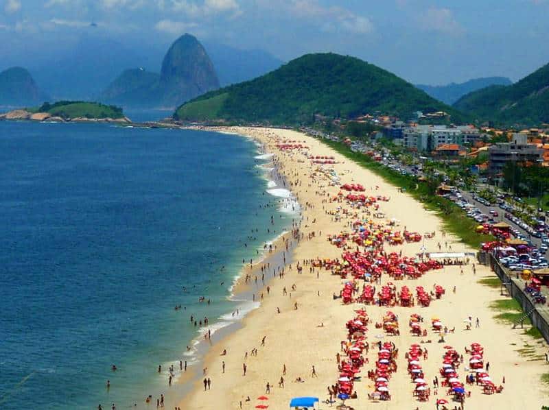 praia em niterói