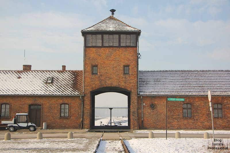 Entrada de Auschwitz II-Birkenau