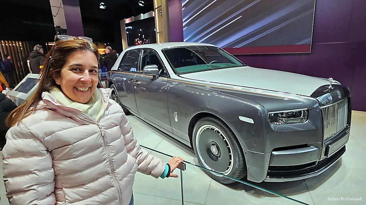 a visita ao showroom da BMW é gratuita