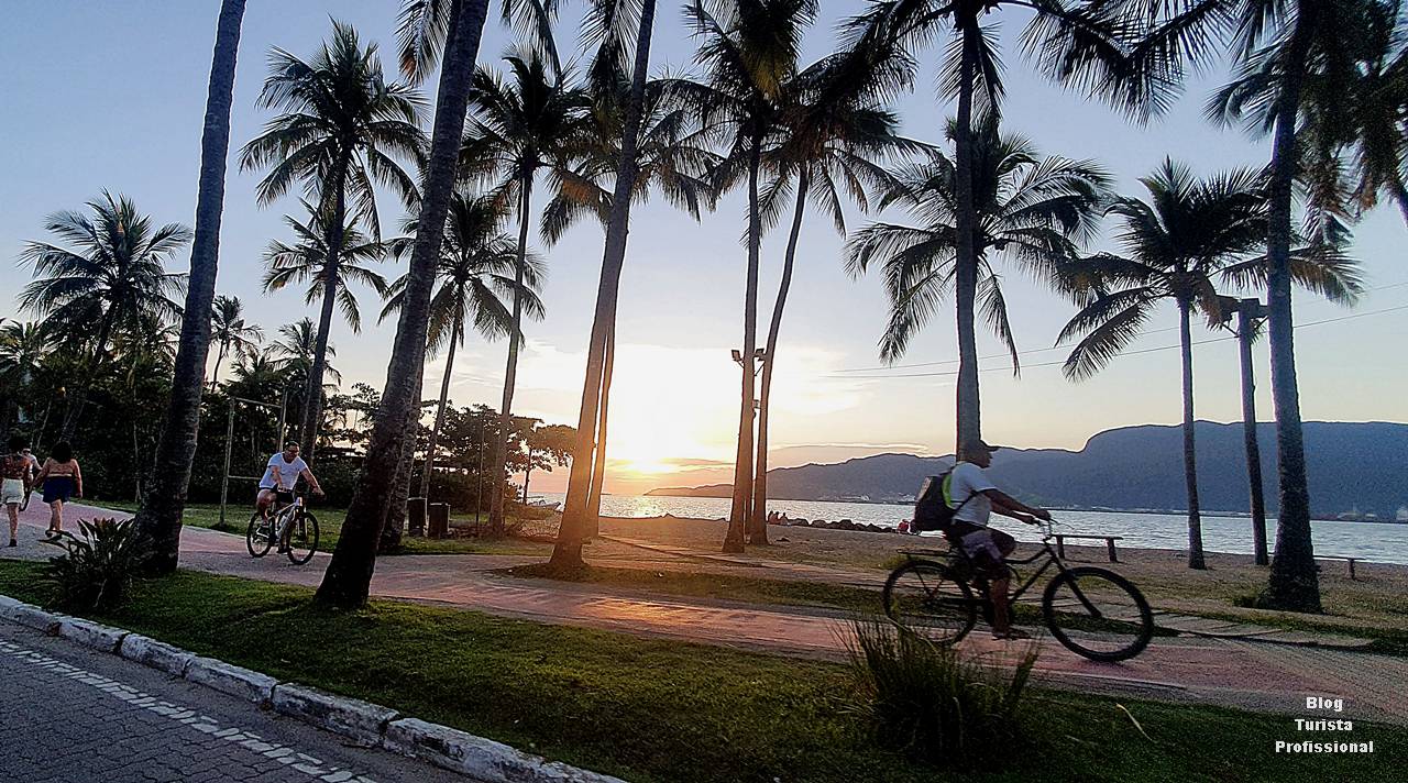 onde ficar perto dsa praias ilhabela